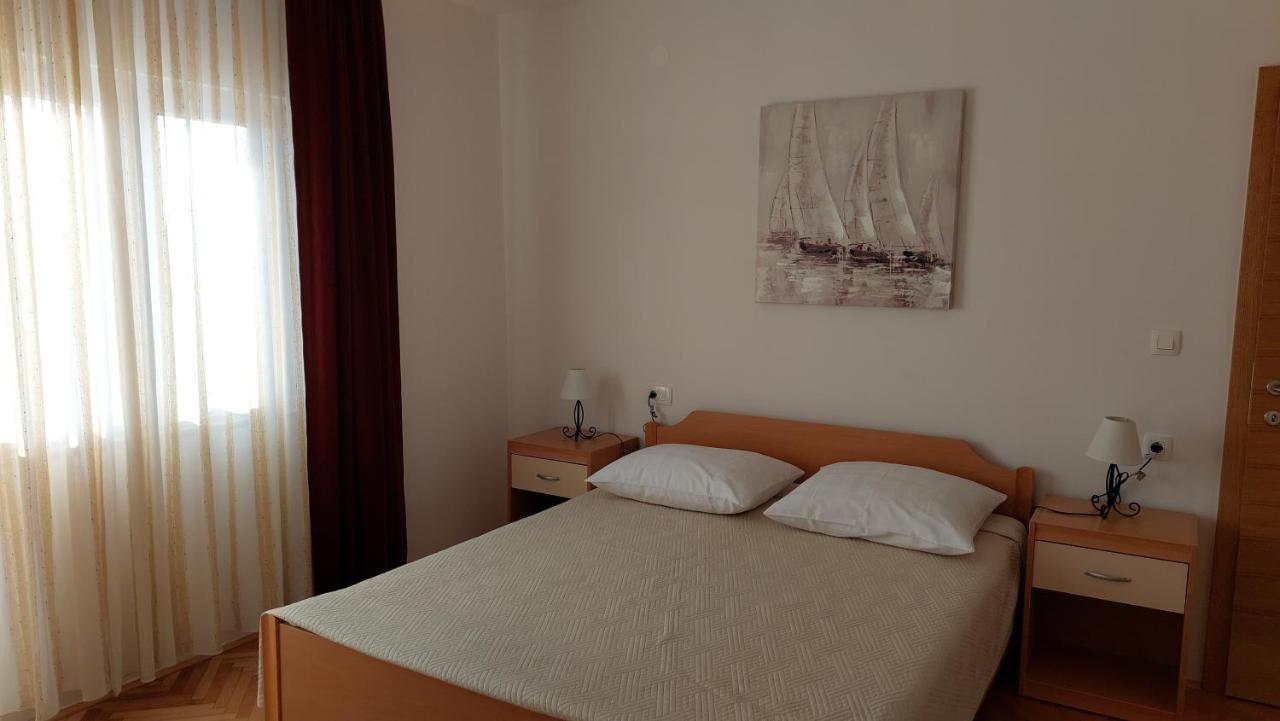 Donadic Ii, Caska Apartment *