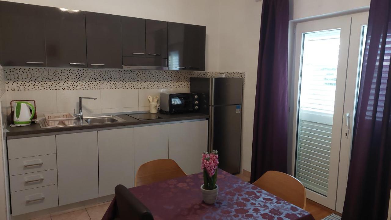 Apartment Donadic Ii, Caska *