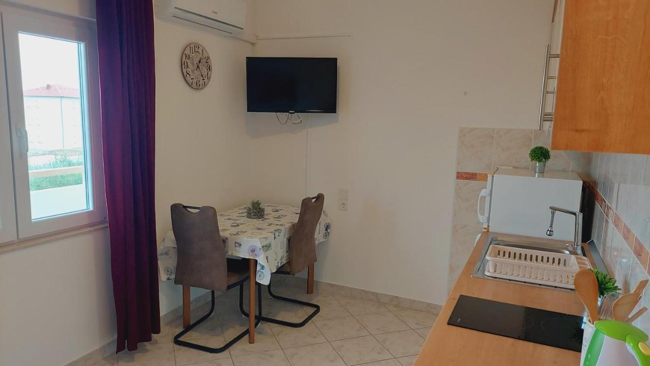 Appartement Donadic Ii, Caska Novalja